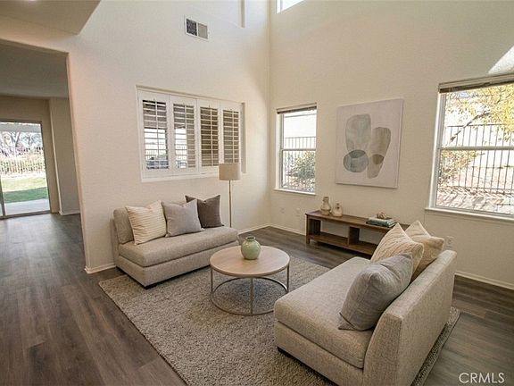 3rd image of 25713 Wordsworth Ln