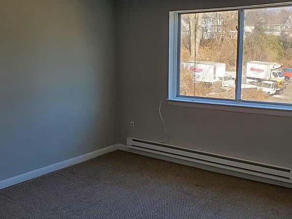 2nd image of 16 Bell Ct APT C2