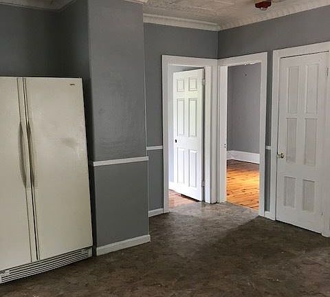 2nd image of 80 Railroad St APT 1