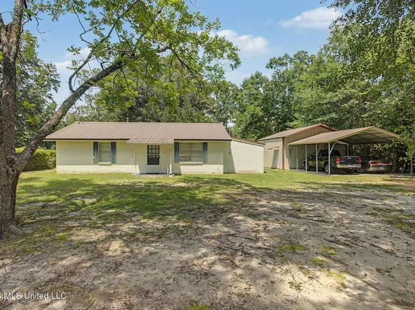 12 1st St, Perkinston, MS 39573