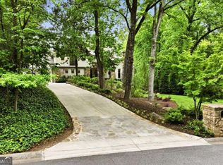 625 W Northway Ln, Sandy Springs, GA 30342
