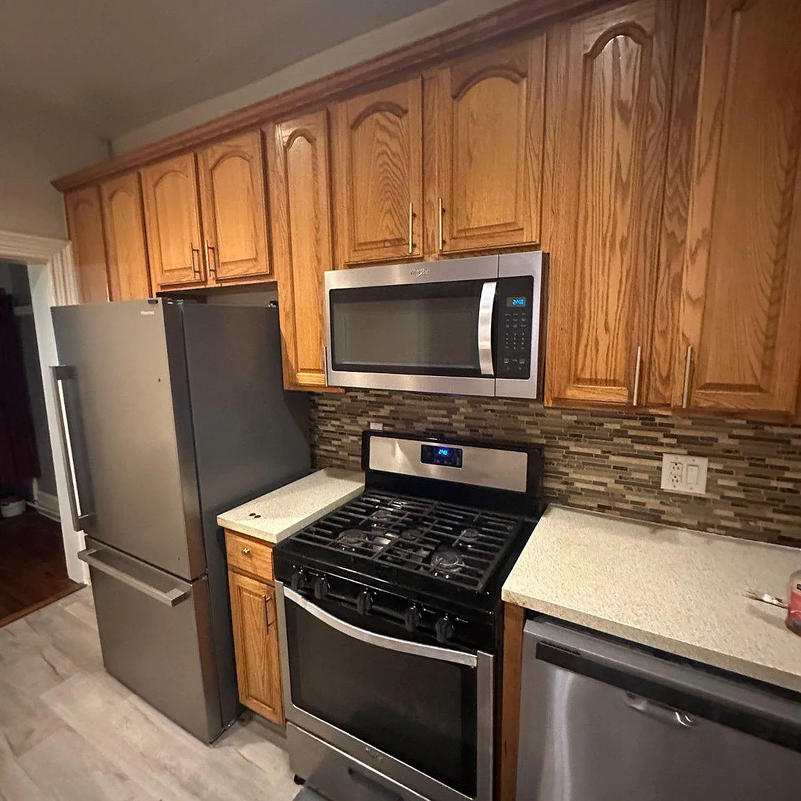 4 bed, 2.0 bath, 1722 sqft, $5,460 — Photo 2