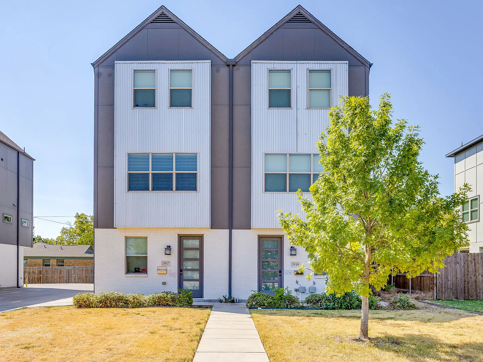 3519 S Hills Ave — Photo 2