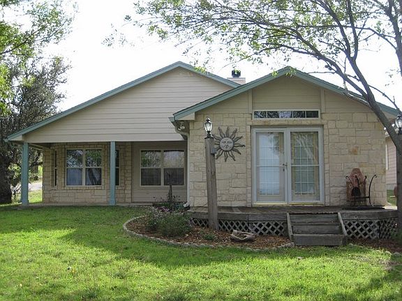 2nd image of 314 Lakeshore Dr