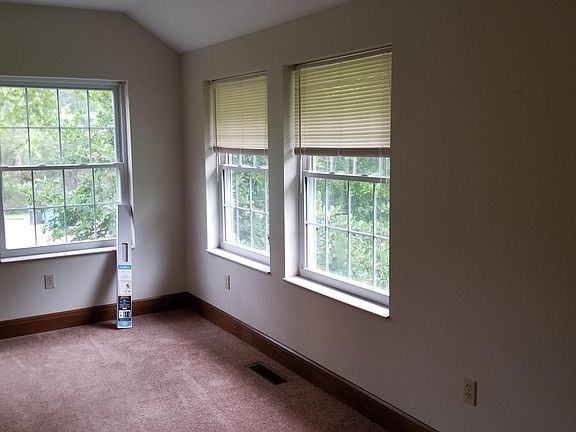 3rd image of 541 E Main St #B