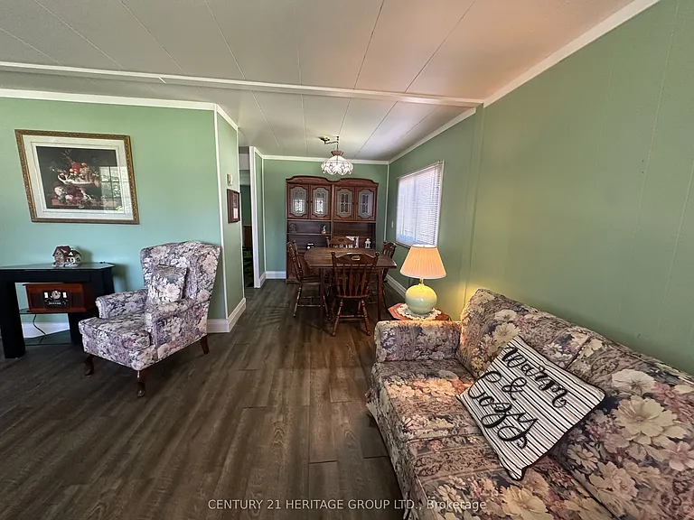 11 Maple Ct — Photo 9