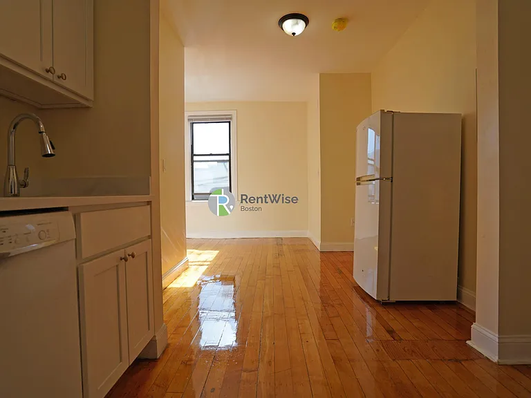 1216 Commonwealth Ave #2 — Photo 3