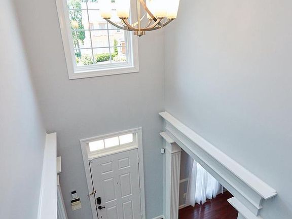 4th image of 8175 Tillinghast Ln