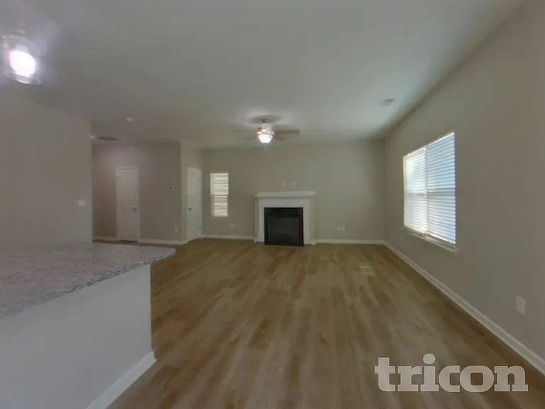 126 Spring Knoll Dr — Photo 2