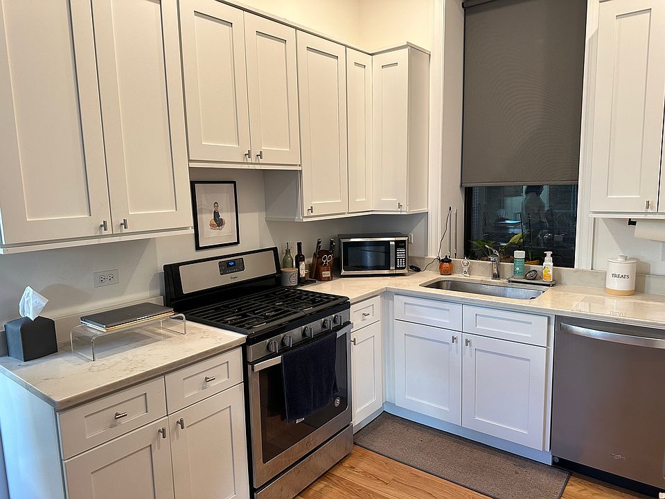 1st image of 1458 W Blackhawk St Ste 1R