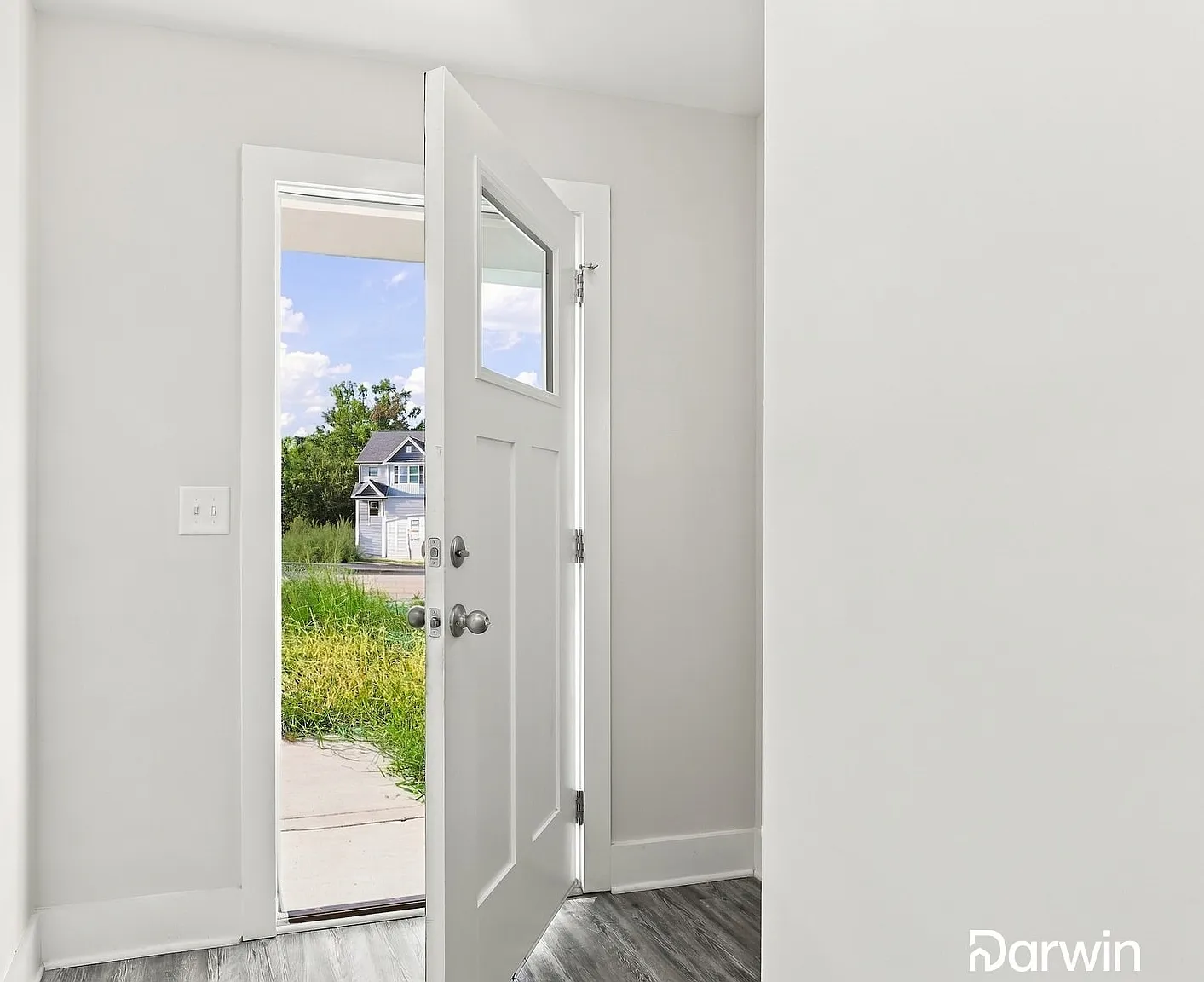 3 bed, 2.5 bath, 1558 sqft, $1,675 — Photo 2
