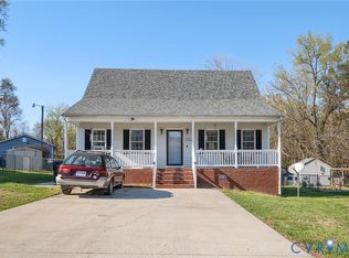 1822 New Lincoln Cir, Hopewell, VA 23860