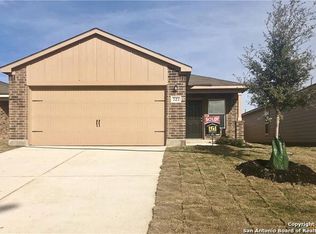 727 Wonderland Trl, New Braunfels, TX 78132