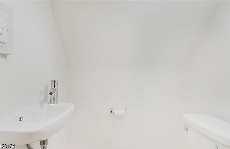 6 Lackawanna Pl #2F — Photo 9