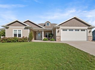 4476 Stillmeadow Ct, De Pere, WI 54115