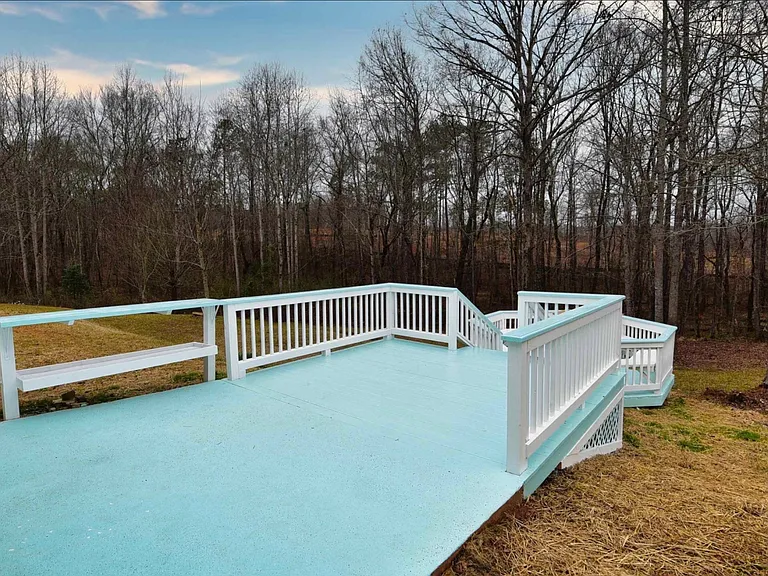 105 Redwood Dr — Photo 17