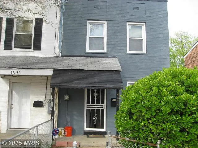 4674 A St SE photo 1