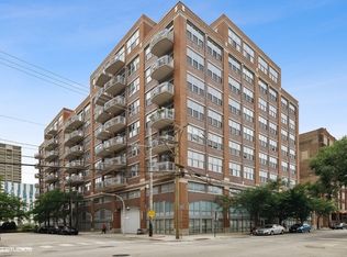 933 W Van Buren St APT 301, Chicago, IL 60607
