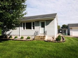 115 Doyle Dr, Evansdale, IA