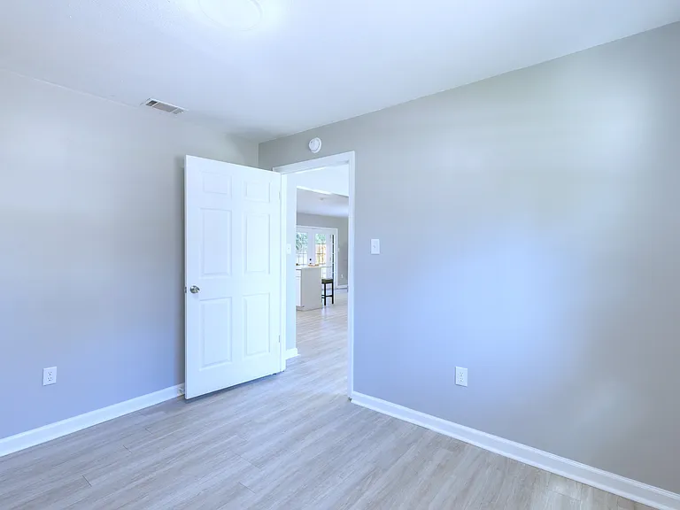 306 Floyd St — Photo 28