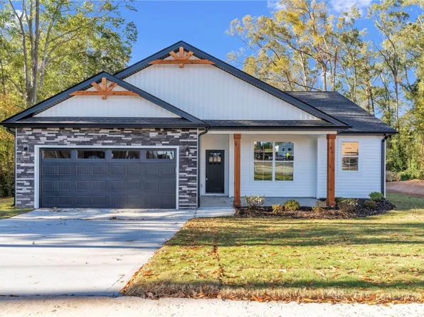 108 Saluda St, Belton, SC 29627