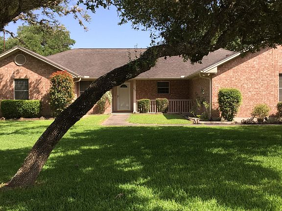 2nd image of 65 Live Oak Dr
