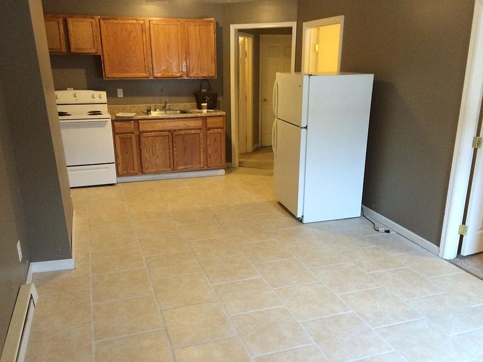 Eat In Kitchen / Living Room