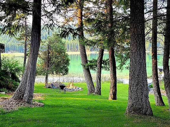 Spacious landscaping