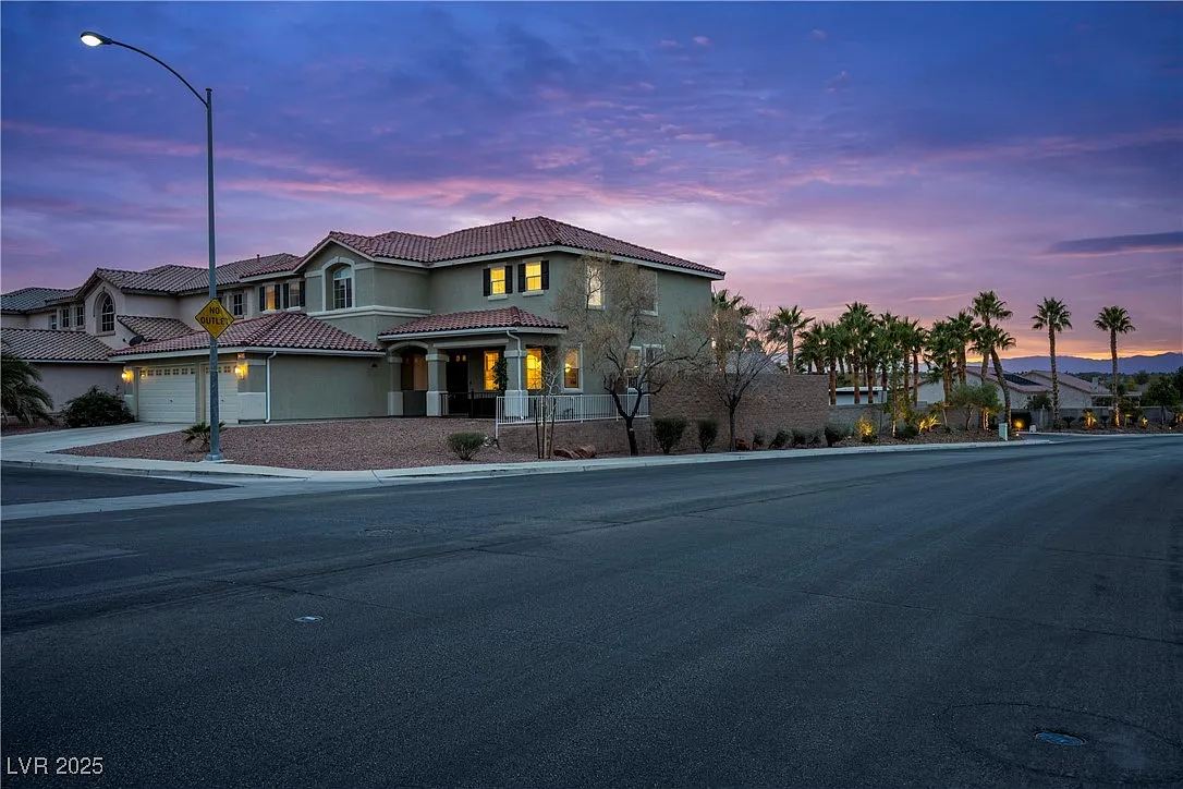 5 bed, 3.0 bath, 3506 sqft, $4,195 — Photo 1