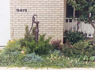 9419 Hartzell Rd, Fort Wayne, IN 46816