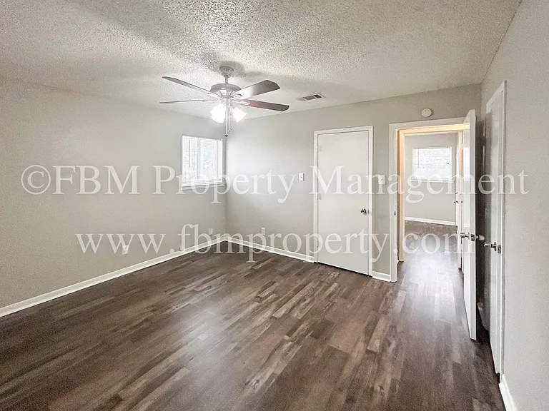 604 Walter Stephenson Rd #B — Photo 26