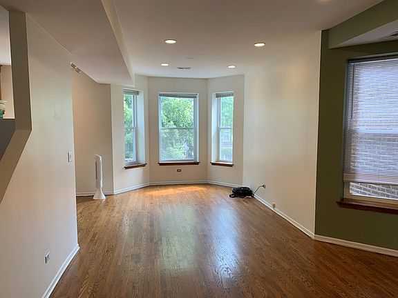 5th image of 3138 N Clifton Ave APT 3