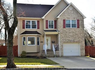 322 Rock Ave, Piscataway, NJ