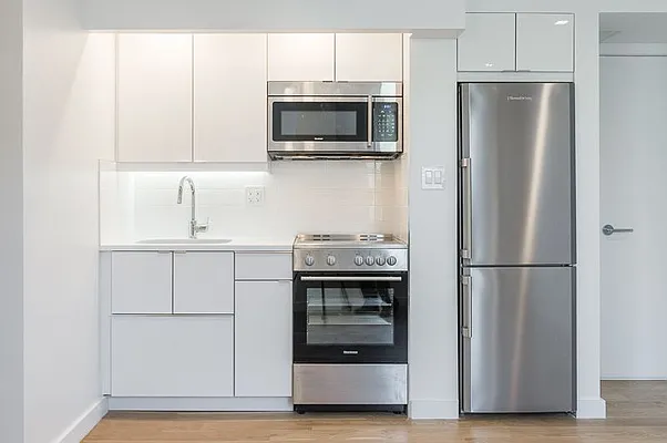 Rented by REAL New York | media 33