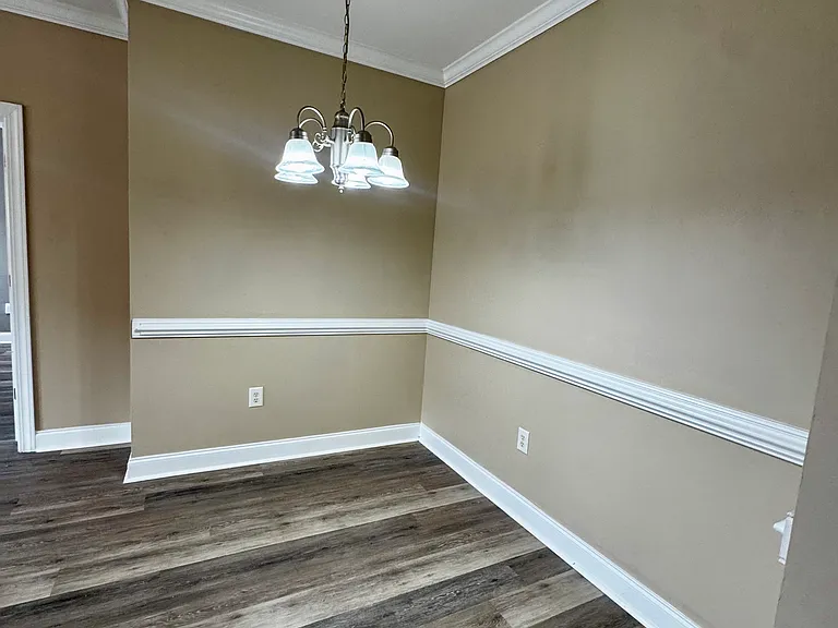 2037 Silvercrest Dr #B — Photo 5