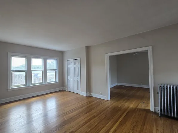 830 Reba Pl, Evanston, IL