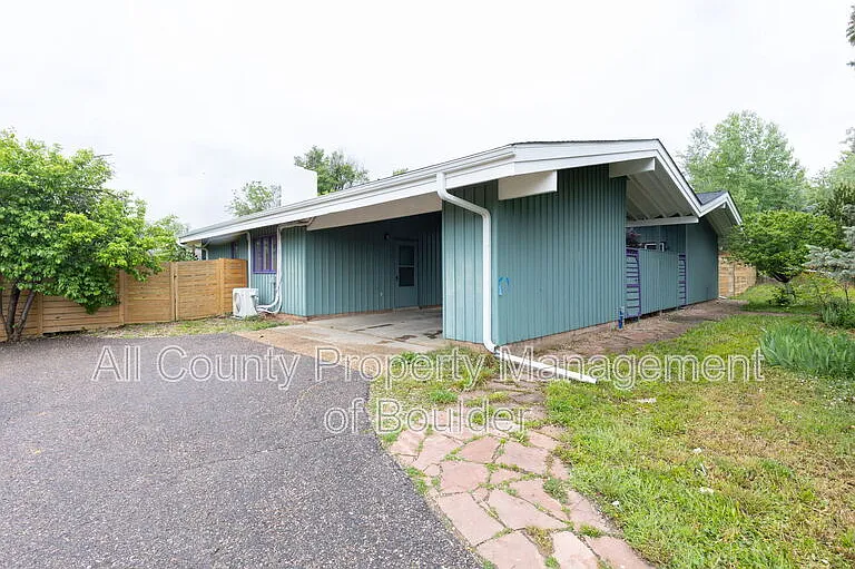 2220 Norwood Ave — Photo 29