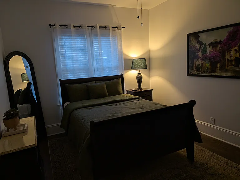 457 Willis Ave — Photo 4