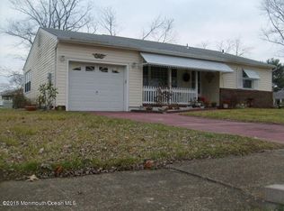 102 Eton Ct, Toms River, NJ 08757