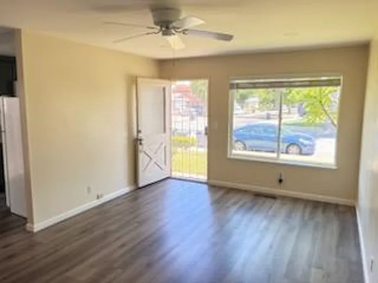 451 Carneros Ave #B — Photo 2