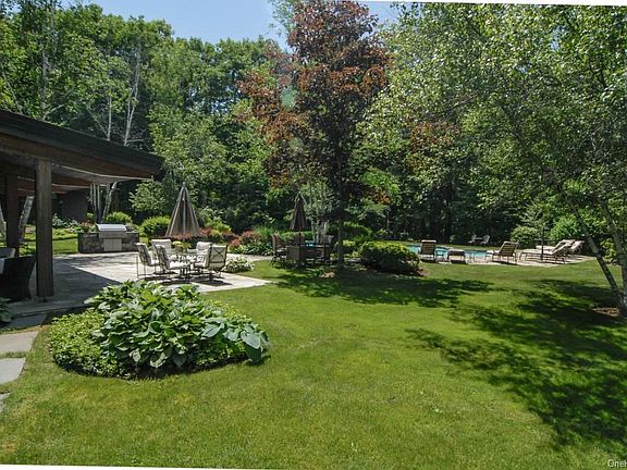 3rd image of 37 Sarles St