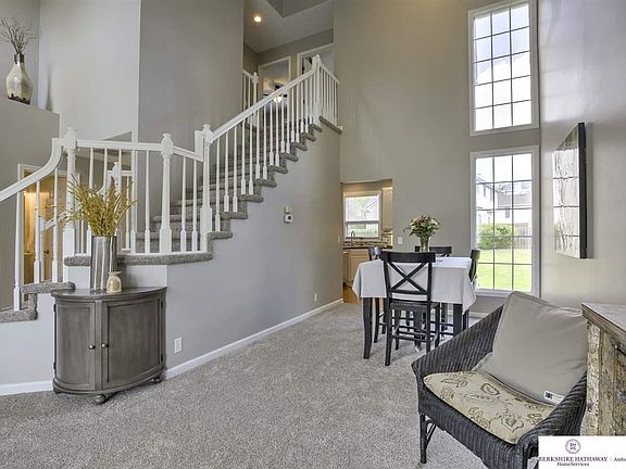 4th image of 4335 N Branch Dr