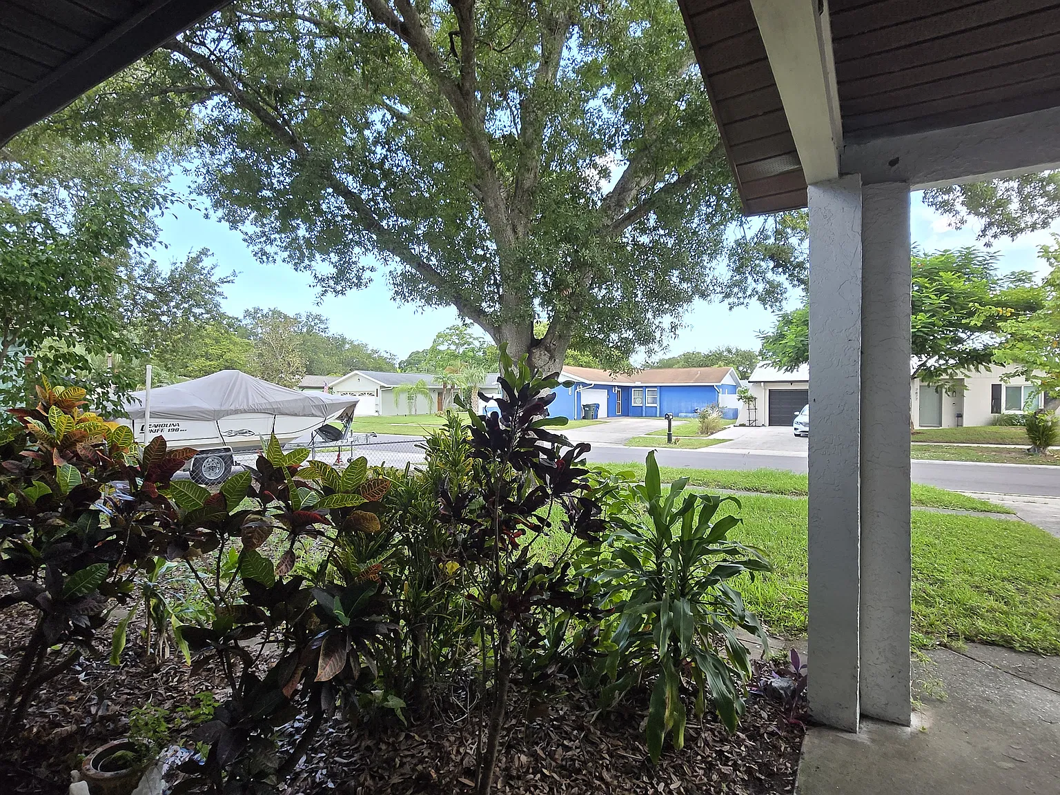 3 bed, 1255 sqft, $2,700 — Photo 2