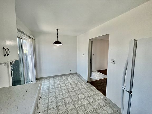 3rd image of 509 Grant St #509