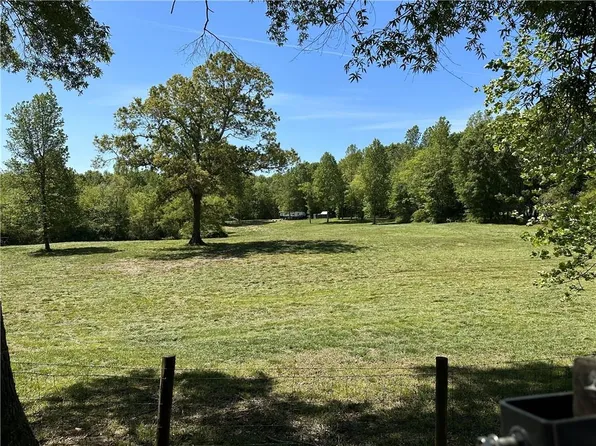 125 Wessmanor Dr, Bowdon, GA 30108
