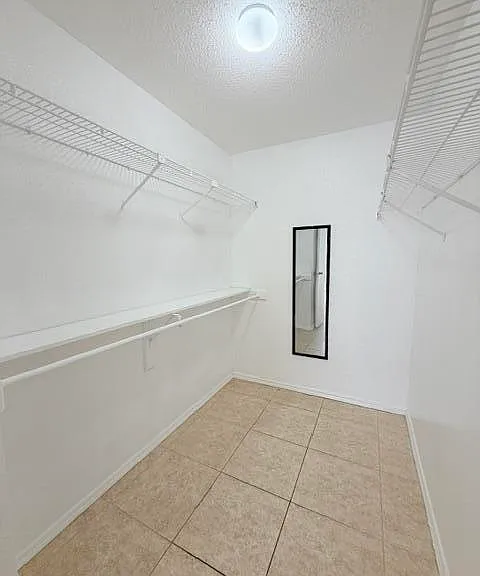899 W Riverside Dr #611 — Photo 23