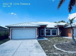 1042 SE 11th Ter, Cape Coral, FL 33990