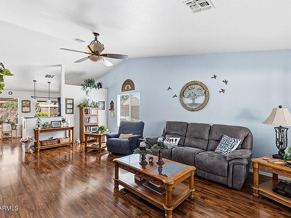 2nd image of 1034 W 13TH Avenue