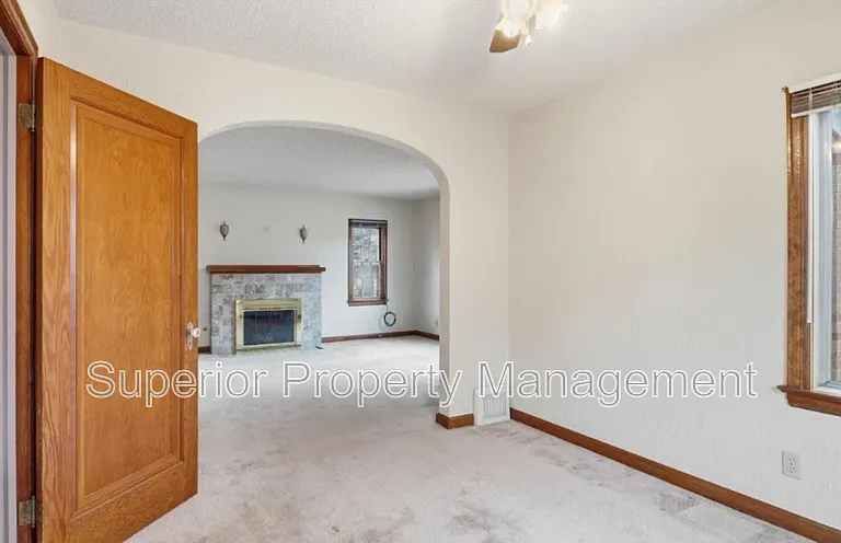 109 W 1st Ave — Photo 9