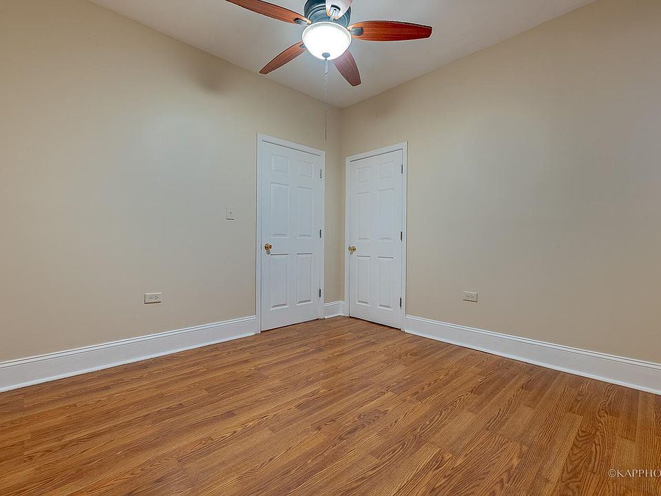 Primary bedroom with access to bathroom from bedroom